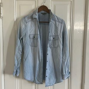Rubbish denim look button down, size s